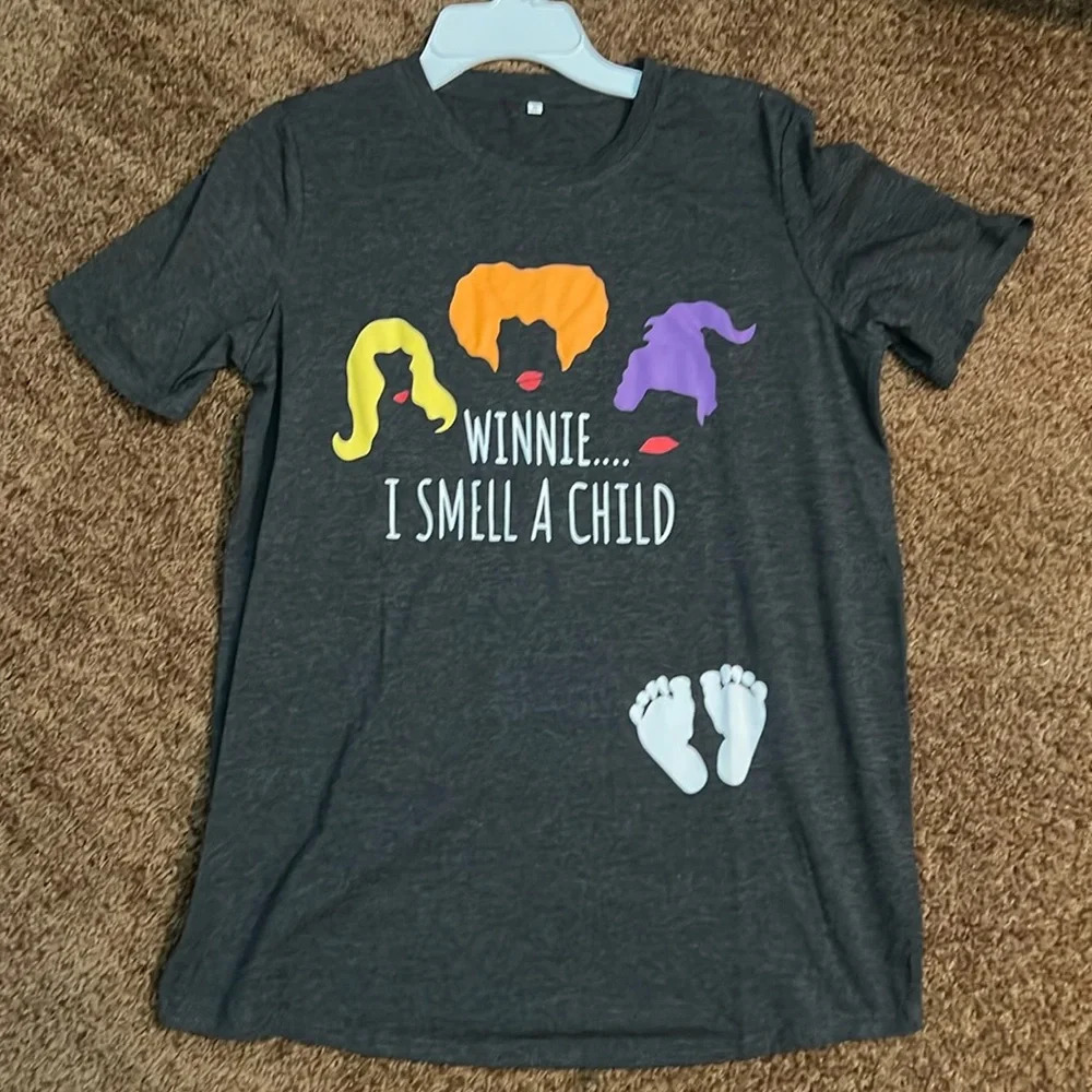 NWOT Hocus Pocus maternity/pregnancy announcement womenโs top size Small NWOT